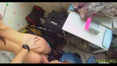 play रेडहेड किशोर सहशिक्षा लियोना लेवी शॉवर में कट्टर हो जाती है
