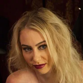 Gwiazda porno Grace Harper