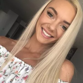 Pornostar Molly Mae